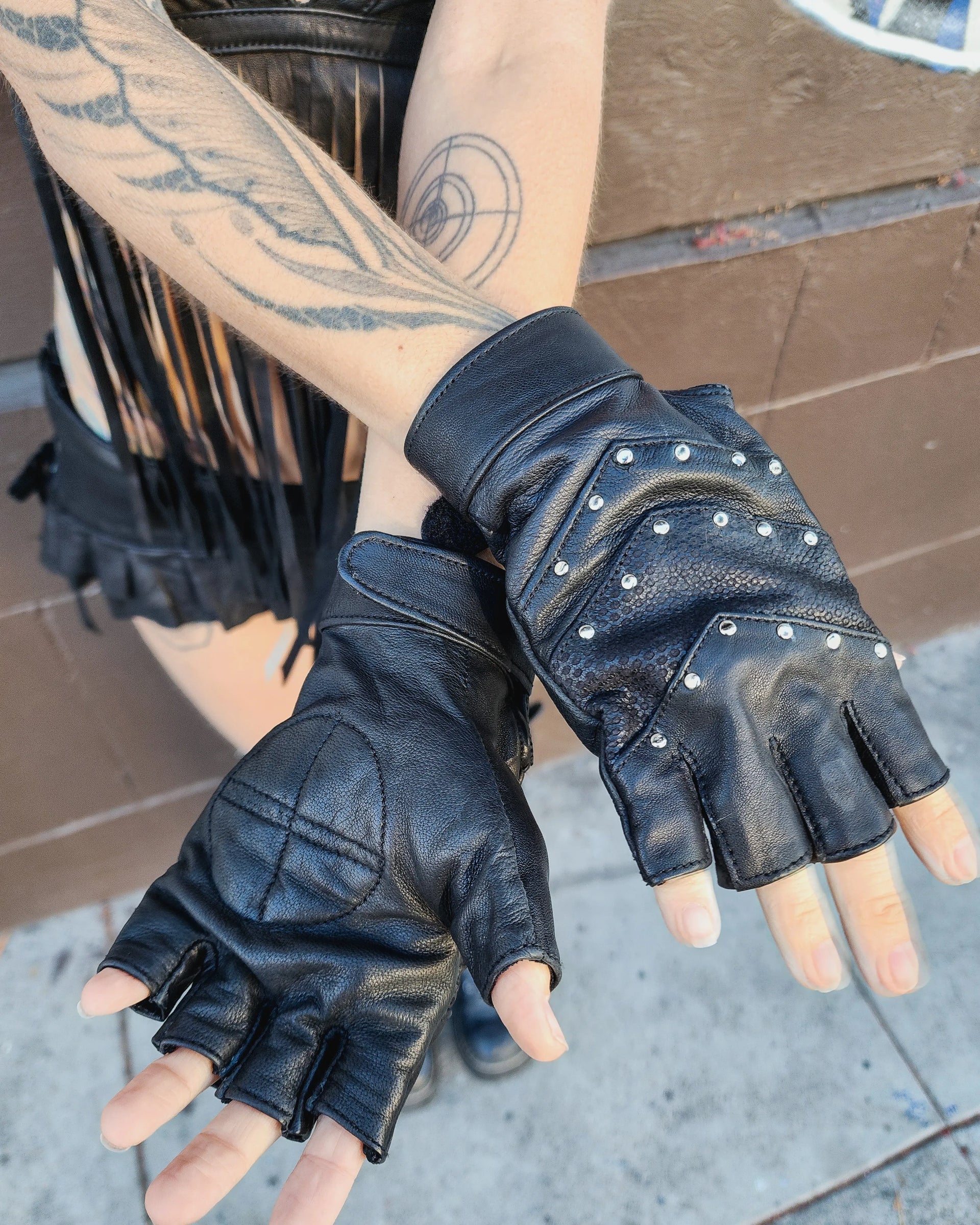 gyuki leather dress gloves Gyuki Leather Gloves of Aiming - Final Fantasy XIV Online Wiki