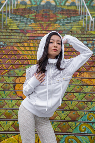 Pyramid String Jacket