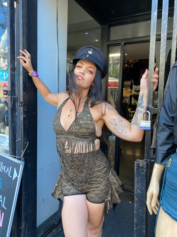 Round captain hat
