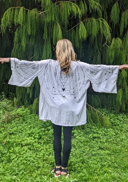 Circle Lunar short kimono